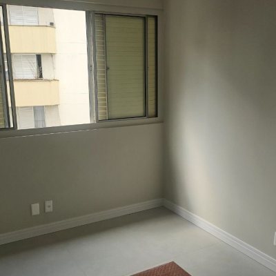 Apartamentos com 92m², 3 quartos, 1 garagem, no bairro Centro em Florianópolis