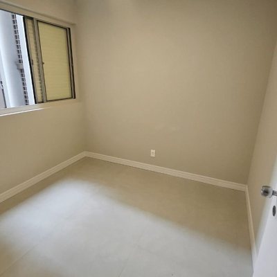 Apartamentos com 92m², 3 quartos, 1 garagem, no bairro Centro em Florianópolis