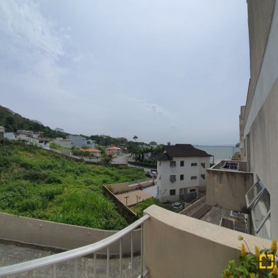 Apartamentos com 80m², 3 quartos, 1 garagem, no bairro Ponta De Baixo em São José