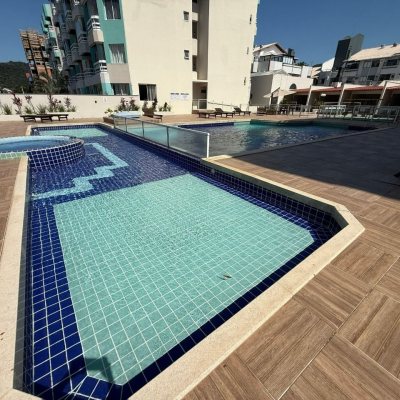 Apartamentos com 48m², 1 quarto, 1 garagem, no bairro Ingleses do Rio Vermelho em Florianópolis