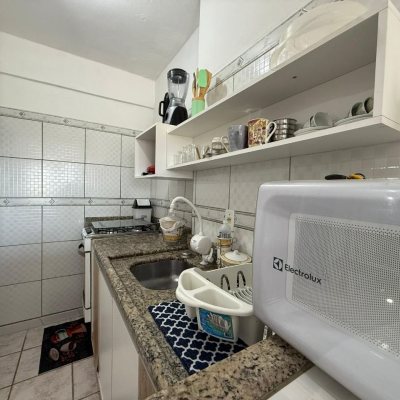 Apartamentos com 48m², 1 quarto, 1 garagem, no bairro Ingleses do Rio Vermelho em Florianópolis
