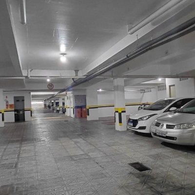 Apartamentos com 64m², 2 quartos, 1 garagem, no bairro Centro em Florianópolis