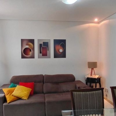 Apartamentos com 64m², 2 quartos, 1 garagem, no bairro Centro em Florianópolis