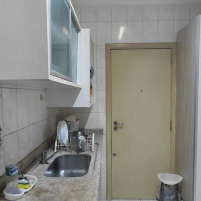 Apartamentos com 64m², 2 quartos, 1 garagem, no bairro Centro em Florianópolis