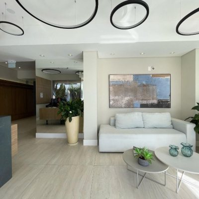 Apartamentos com 74m², 2 quartos, 1 suíte, 1 garagem, no bairro Centro em Florianópolis