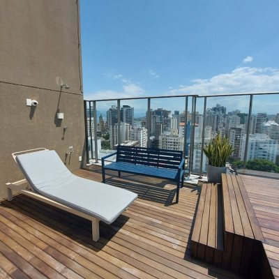 Apartamentos com 74m², 2 quartos, 1 suíte, 1 garagem, no bairro Centro em Florianópolis