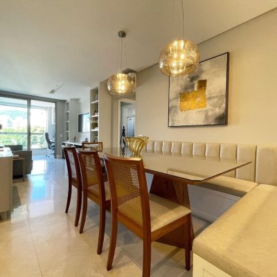 Apartamentos com 74m², 2 quartos, 1 suíte, 1 garagem, no bairro Centro em Florianópolis