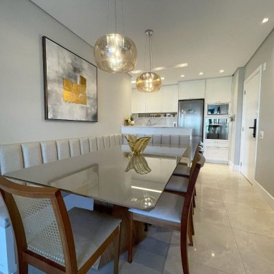 Apartamentos com 74m², 2 quartos, 1 suíte, 1 garagem, no bairro Centro em Florianópolis