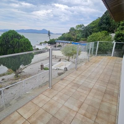 Casa Residencial com 316m², 4 quartos, 1 suíte, 2 garagens, no bairro Saco Dos Limões em Florianópolis