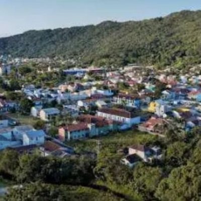 Apartamentos com 51m², 1 quarto, 1 suíte, 1 garagem, no bairro Cachoeira Do Bom Jesus em Florianópolis