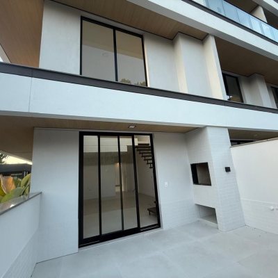 Loft com 76m², 1 quarto, 1 suíte, 1 garagem, no bairro Santo Antônio De Lisboa em Floranópolis