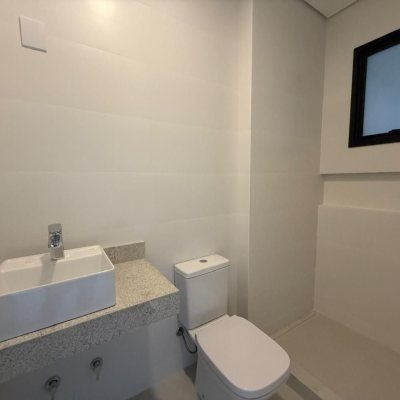 Loft com 76m², 1 quarto, 1 suíte, 1 garagem, no bairro Santo Antônio De Lisboa em Floranópolis