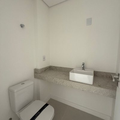 Loft com 76m², 1 quarto, 1 suíte, 1 garagem, no bairro Santo Antônio De Lisboa em Floranópolis