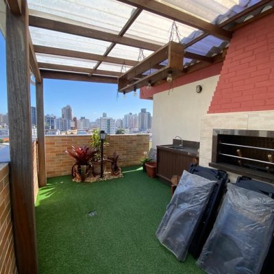 Cobertura com 139m², 3 quartos, 1 suíte, 1 garagem, no bairro Campinas em São José