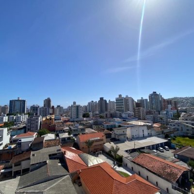 Cobertura com 139m², 3 quartos, 1 suíte, 1 garagem, no bairro Campinas em São José