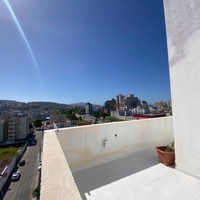 Cobertura com 139m², 3 quartos, 1 suíte, 1 garagem, no bairro Campinas em São José