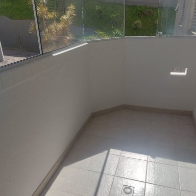 Apartamentos com 109m², 3 quartos, 1 suíte, 1 garagem, no bairro Córrego Grande em Florianópolis