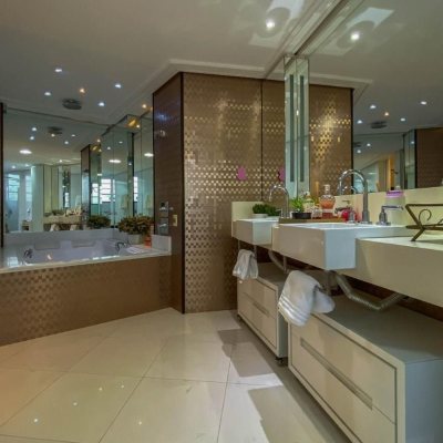 Apartamentos com 303m², 3 quartos, 3 suítes, 3 garagens, no bairro Agronômica em Florianópolis