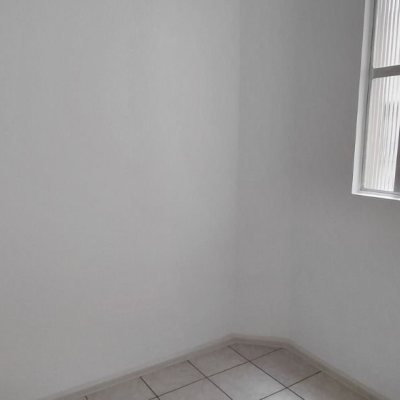 Apartamentos com 88m², 3 quartos, 1 garagem, no bairro Centro em Florianópolis