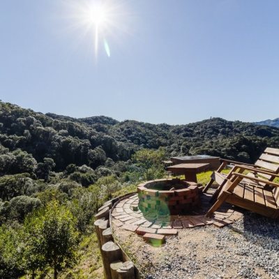 Chalé com 45m², 1 quarto, 1 garagem, no bairro Centro em Anitápolis