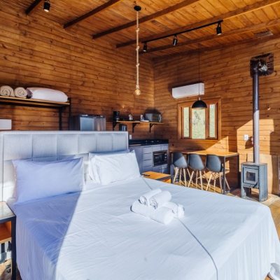 Chalé com 45m², 1 quarto, 1 garagem, no bairro Centro em Anitápolis