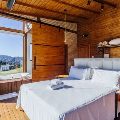 Chalé com 45m², 1 quarto, 1 garagem, no bairro Centro em Anitápolis