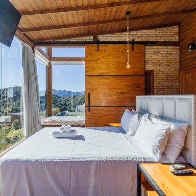 Chalé com 45m², 1 quarto, 1 garagem, no bairro Centro em Anitápolis