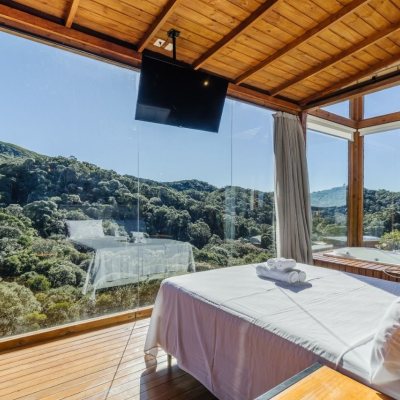 Chalé com 45m², 1 quarto, 1 garagem, no bairro Centro em Anitápolis