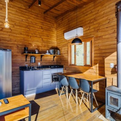 Chalé com 45m², 1 quarto, 1 garagem, no bairro Centro em Anitápolis