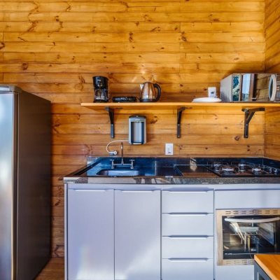 Chalé com 45m², 1 quarto, 1 garagem, no bairro Centro em Anitápolis