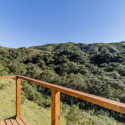 Chalé com 45m², 1 quarto, 1 garagem, no bairro Centro em Anitápolis