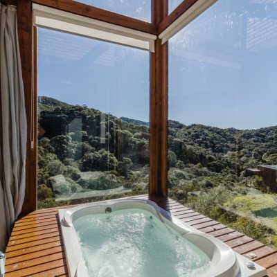 Chalé com 45m², 1 quarto, 1 garagem, no bairro Centro em Anitápolis