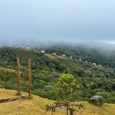 Chalé com 45m², 1 quarto, 1 garagem, no bairro Centro em Anitápolis