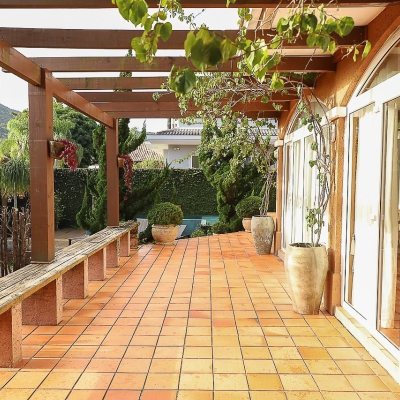 Casa Residencial com 289m², 3 quartos, 3 suítes, 2 garagens, no bairro Lagoa Da Conceição em Florianópolis