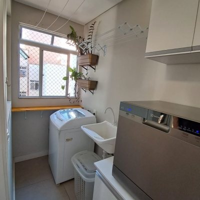 Apartamentos com 62m², 2 quartos, 1 garagem, no bairro Nossa Senhora Do Rosário em São José