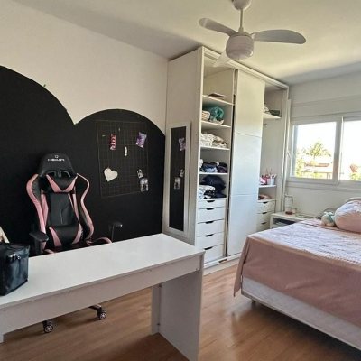 Casa Residencial com 135m², 3 quartos, 1 suíte, 2 garagens, no bairro Campeche em Florianópolis