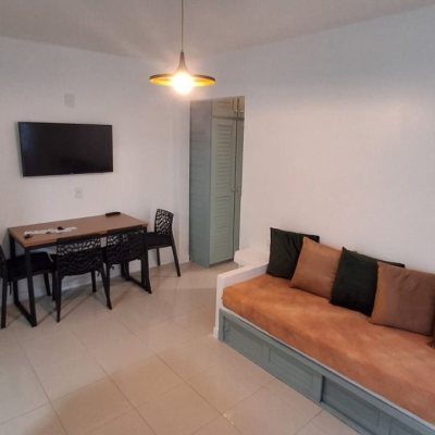 Apartamentos com 42m², 1 quarto, no bairro Canasvieiras em Florianópolis