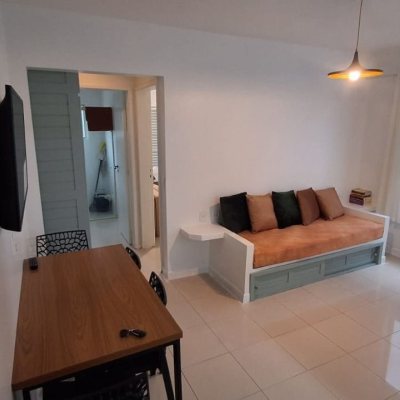 Apartamentos com 42m², 1 quarto, no bairro Canasvieiras em Florianópolis