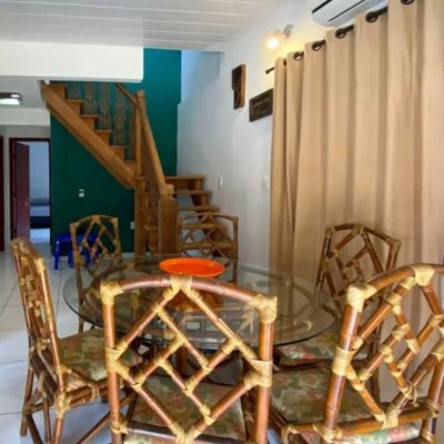 Casa Residencial com 200m², 3 quartos, 1 suíte, 4 garagens, no bairro Rio Tavares em Florianópolis