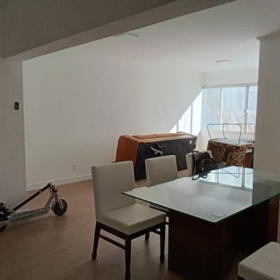 Apartamentos com 99m², 3 quartos, no bairro Centro em Florianópolis