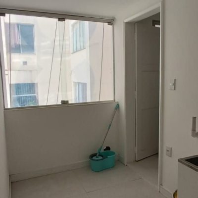 Apartamentos com 99m², 3 quartos, no bairro Centro em Florianópolis