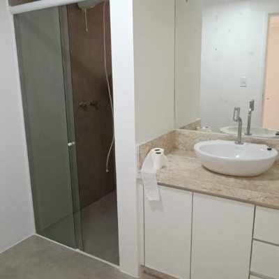 Apartamentos com 99m², 3 quartos, no bairro Centro em Florianópolis