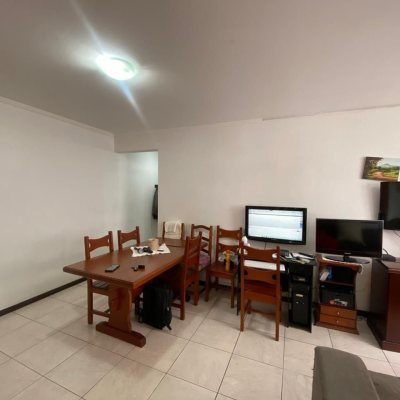 Apartamentos com 69m², 3 quartos, 1 garagem, no bairro Campinas em São José