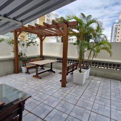Apartamentos com 94m², 2 quartos, 1 suíte, 1 garagem, no bairro Centro em Florianópolis