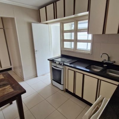 Apartamentos com 94m², 2 quartos, 1 suíte, 1 garagem, no bairro Centro em Florianópolis