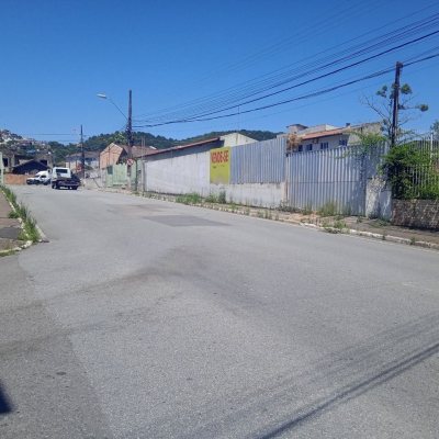 Terreno Comercial/Residencial com 1095m², no bairro Floresta em São José
