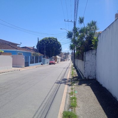 Terreno Comercial/Residencial com 1095m², no bairro Floresta em São José