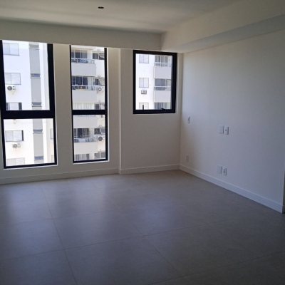 Studio Residencial com 33m², 1 quarto, 1 garagem, no bairro Trindade em Florianópolis