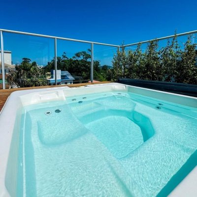 Cobertura com 175m², 3 quartos, 1 suíte, 2 garagens, no bairro Campeche em Florianópolis