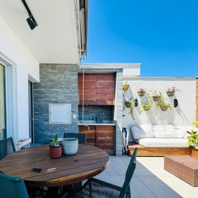 Cobertura com 175m², 3 quartos, 1 suíte, 2 garagens, no bairro Campeche em Florianópolis